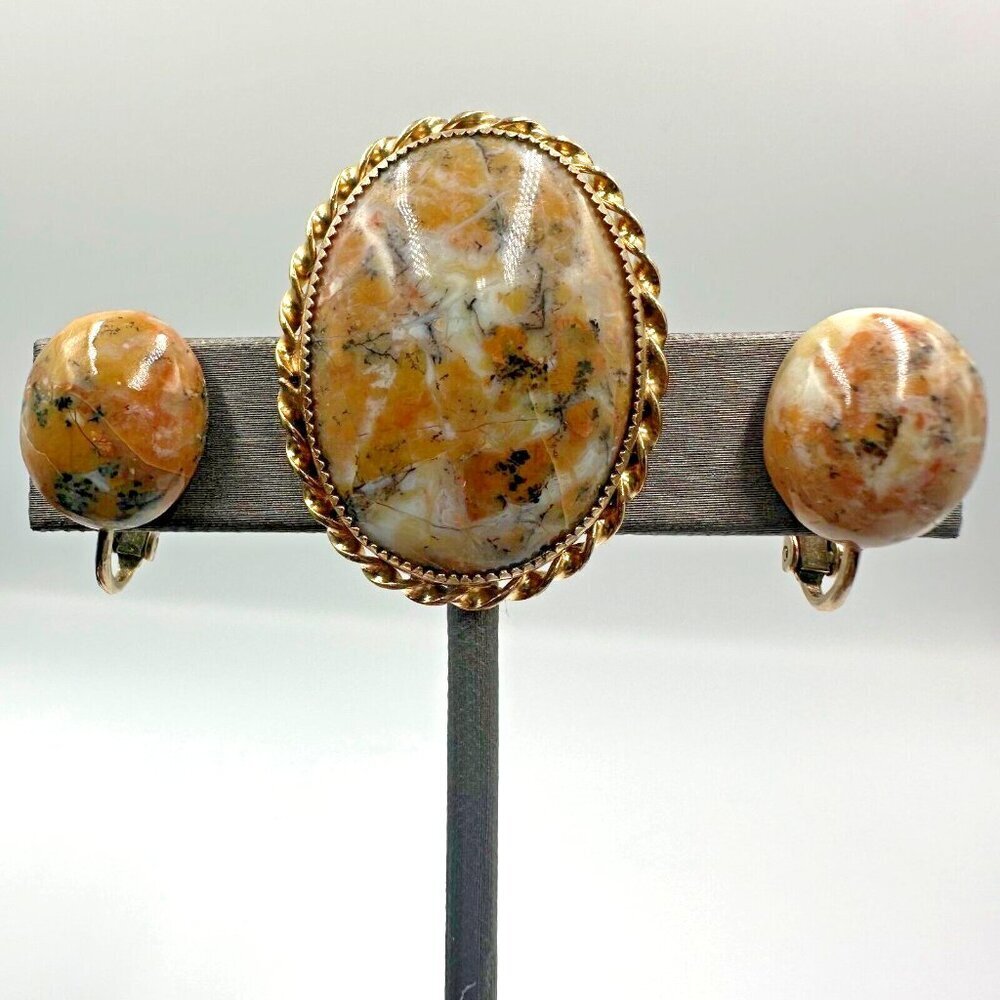 Vintage Brooch Earring Set Gold Tone Brown Marbled Stone Screw Back 1.5"